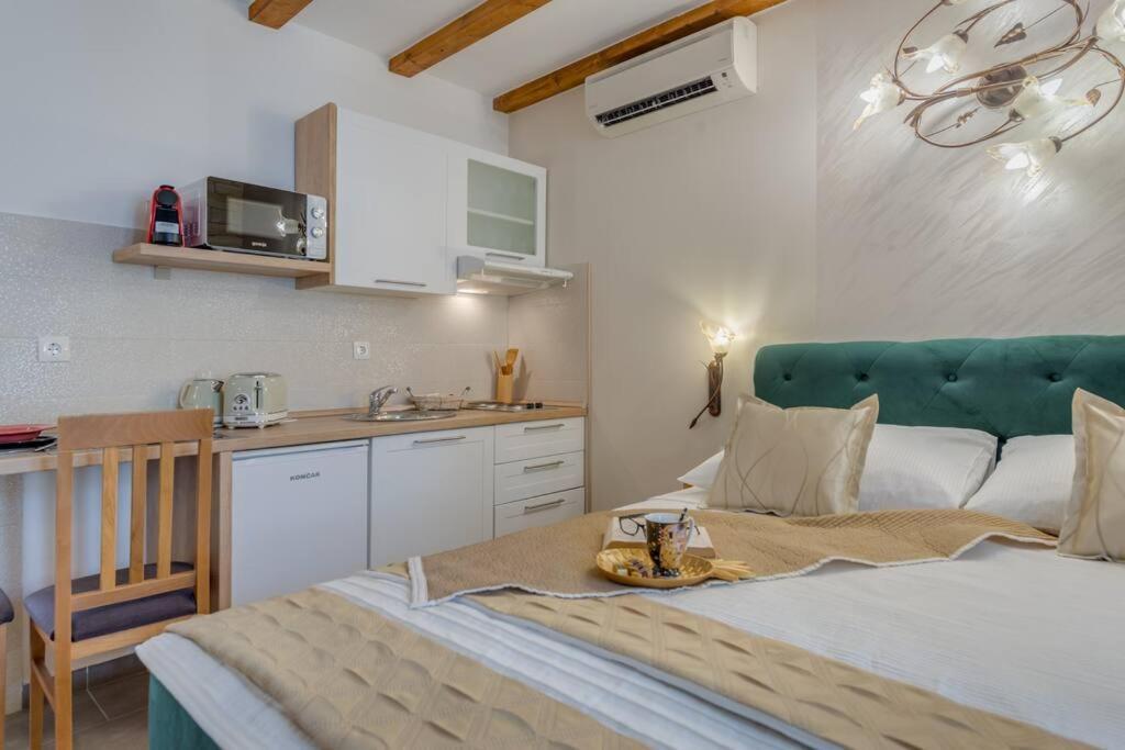 Diva 1,Stylish Old Town Studio Apartment Near Beach Split Exteriér fotografie