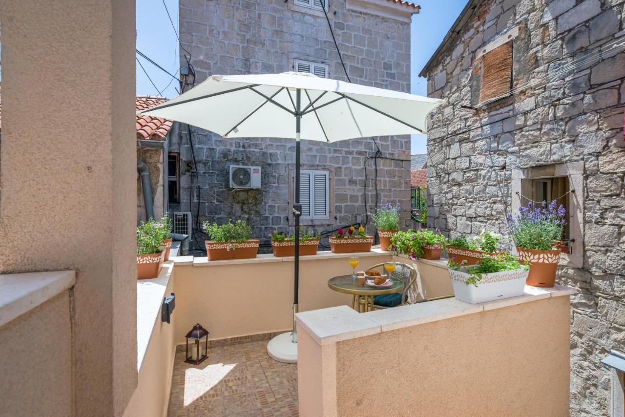 Diva 1,Stylish Old Town Studio Apartment Near Beach Split Exteriér fotografie
