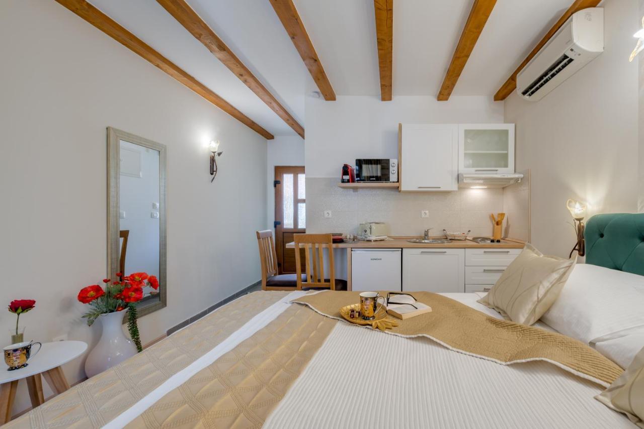 Diva 1,Stylish Old Town Studio Apartment Near Beach Split Exteriér fotografie